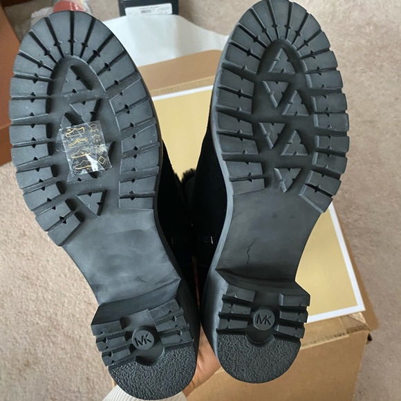Brand new Michael Kors Boots - Picture 5 of 7